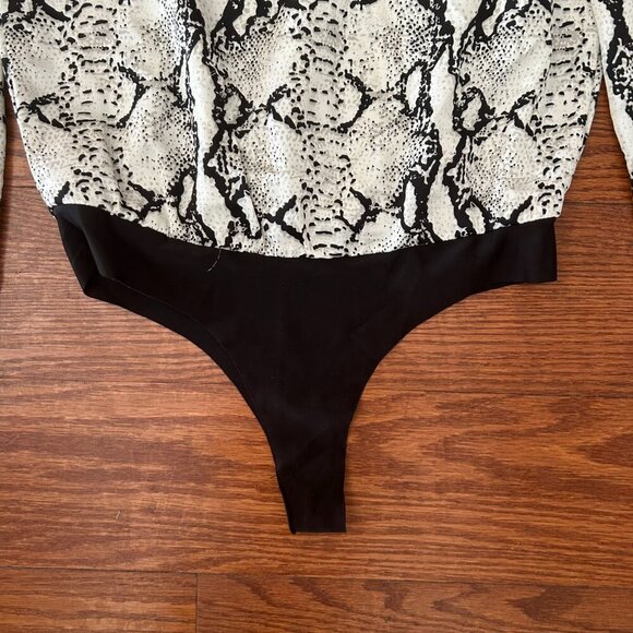 BB DAKOTA Women's Snake The Cake Satin Bodysuit Size Small Snakeskin Print - Picture 12 of 15